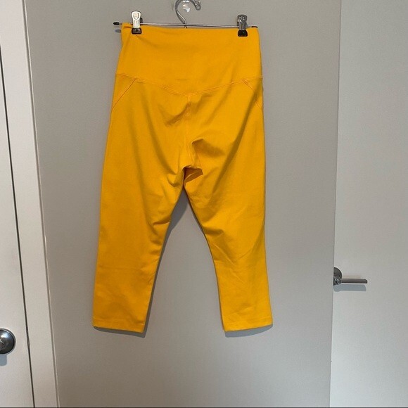 Girlfriend Collective Marigold Yellow Crop Workout Leggings Small Capri Sporty - Picture 6 of 10